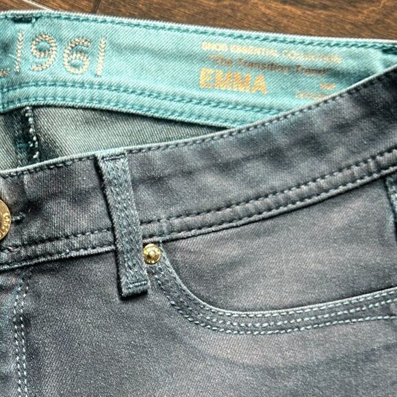 ✨host PICK ✨ Nwot DL1961 Emma Jeans, Blue To Aqua, 30 - Picture 3 of 4